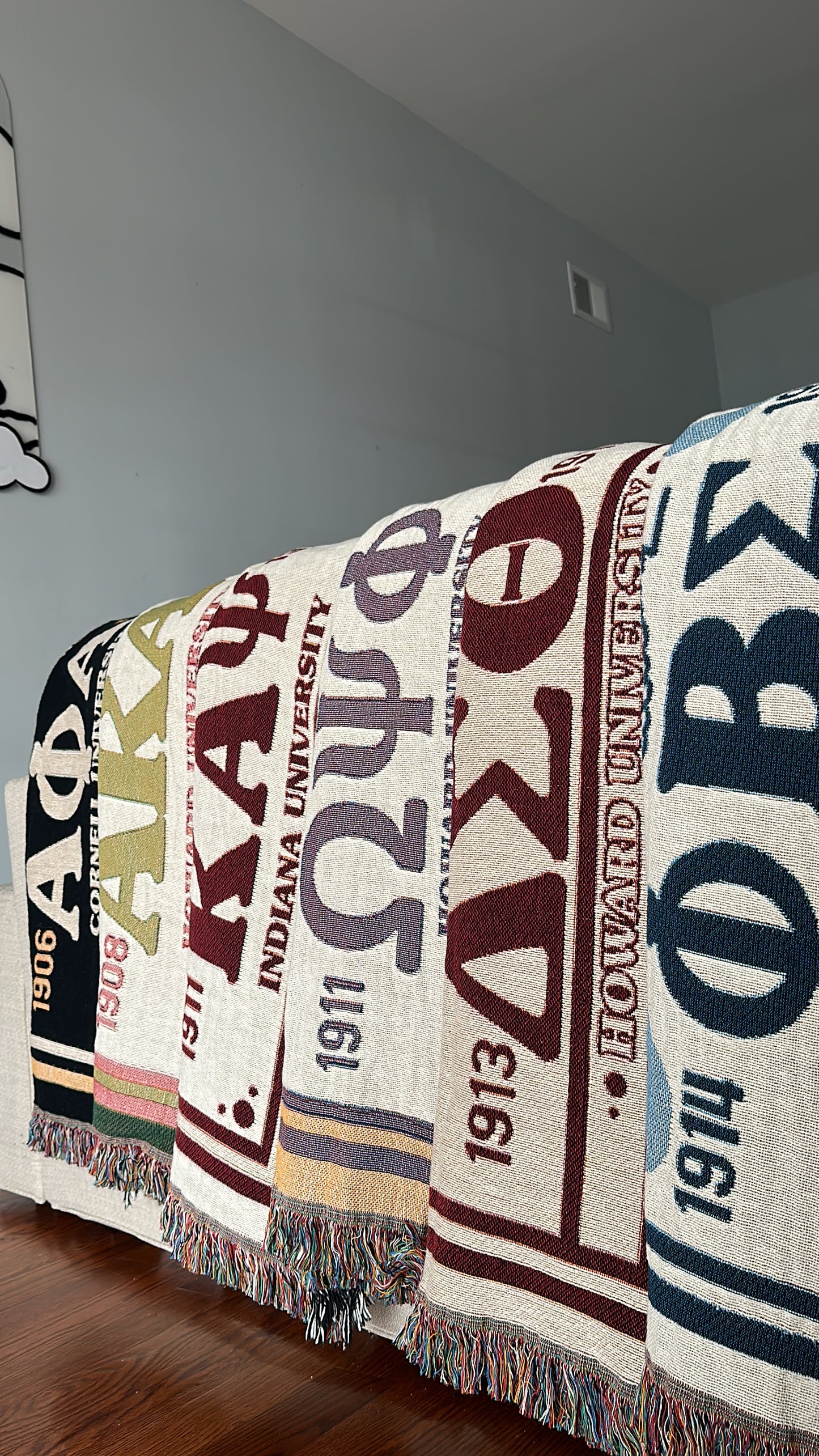 D9 Sorority & Fraternity Woven Blankets *PRE-ORDER*
