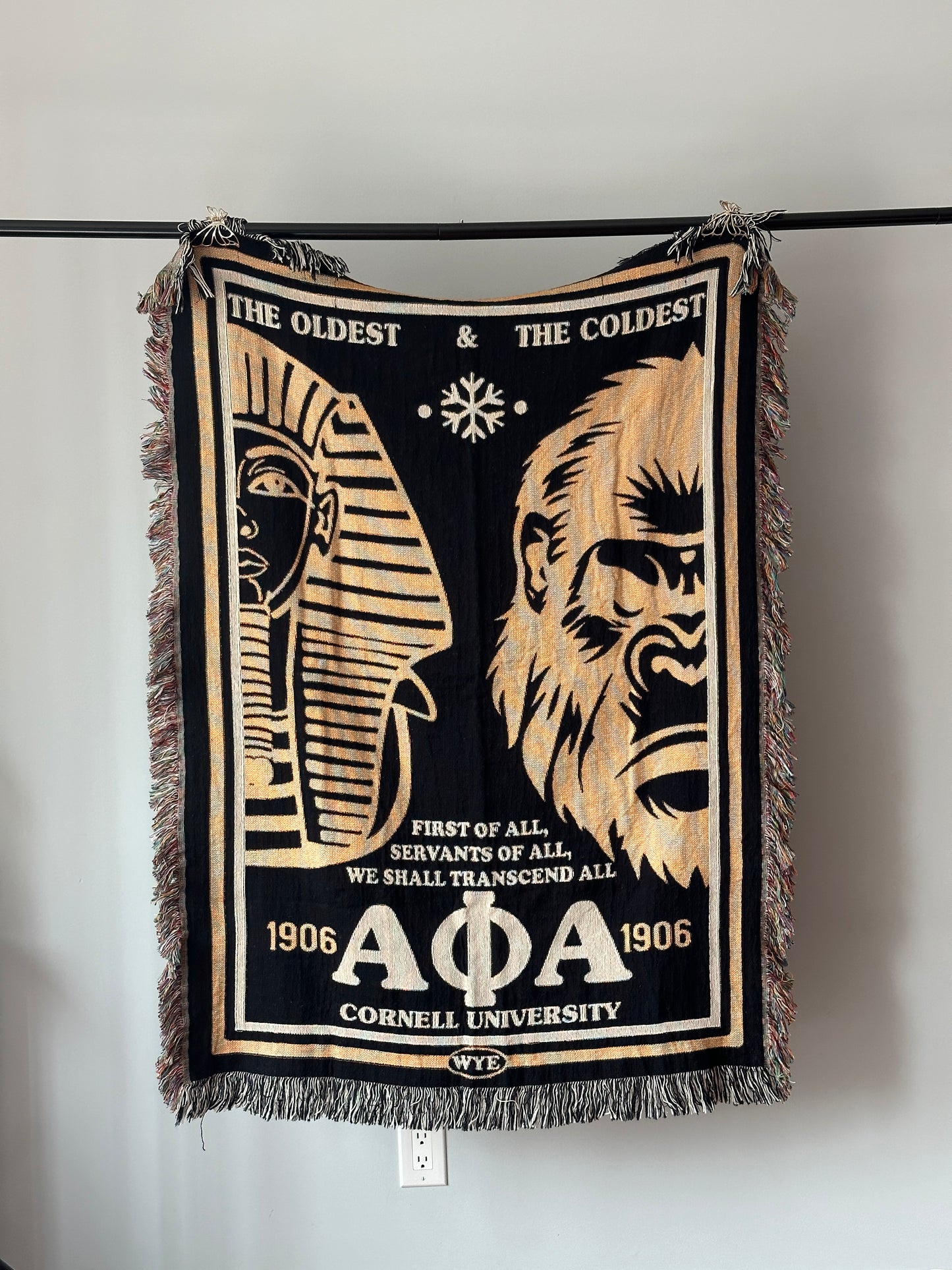 D9 Sorority & Fraternity Woven Blankets *PRE-ORDER*