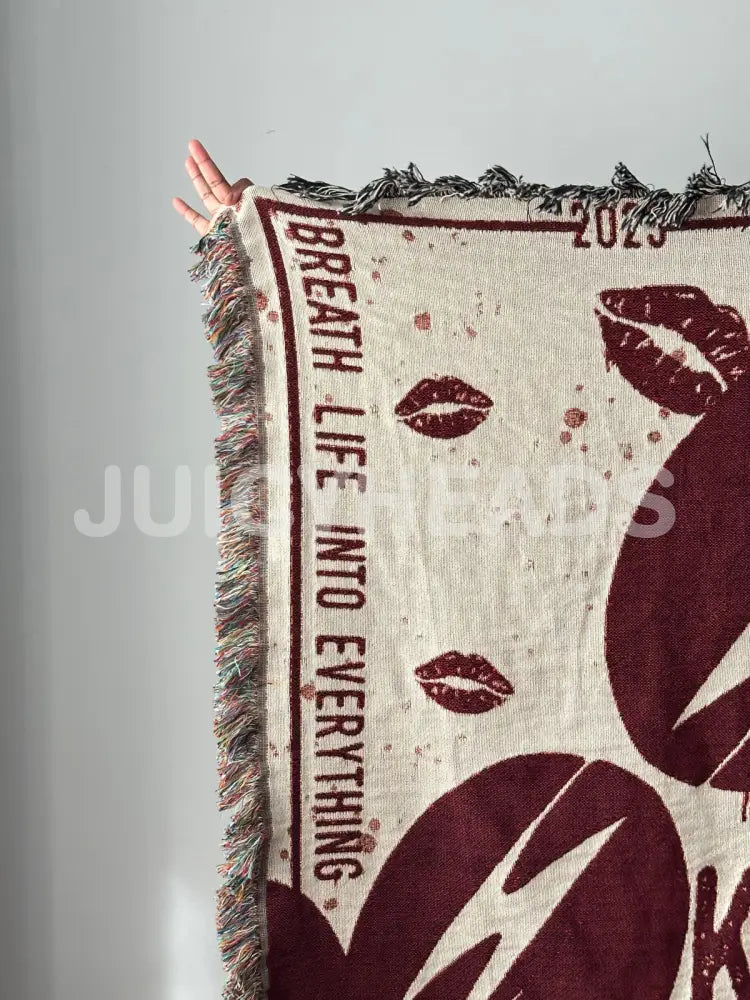 Kiof Woven Blanket *Pre-Order* Blankets